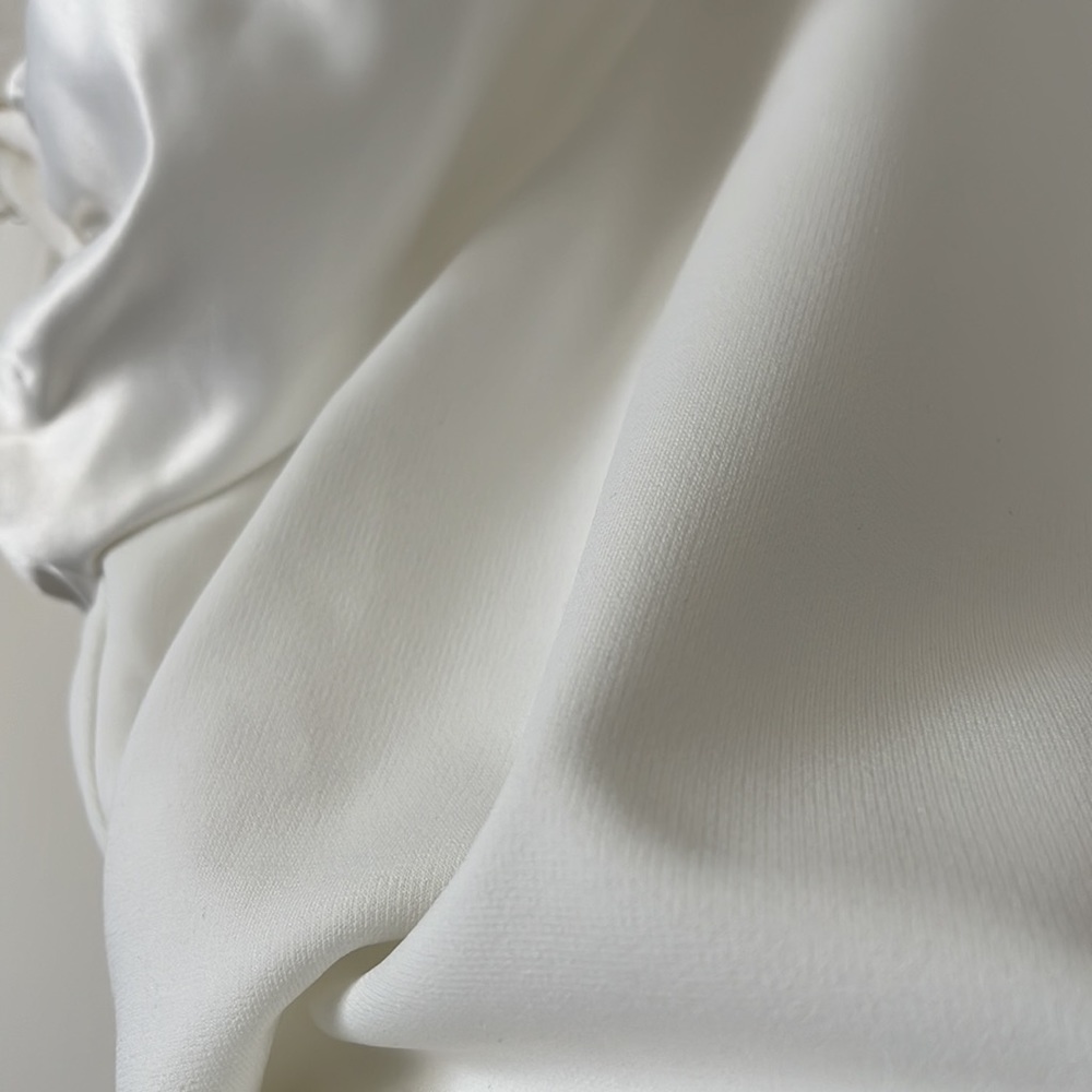 CICI BUBBLE SLEEVE TOP - Picture 10 of 11